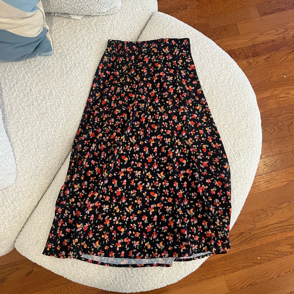 Drygoods Floral along Skirt